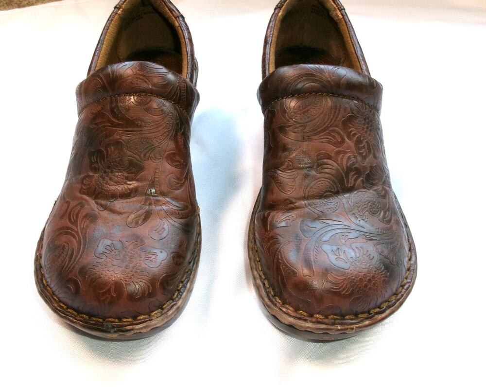 BOC Born Peggy Embossed Floral Clogs Brown Slip On Shoes Women's 8.5